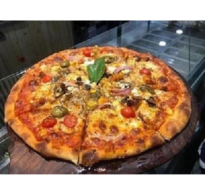 Discover the Best Pizza in St Kilda at Flames Pizzeria