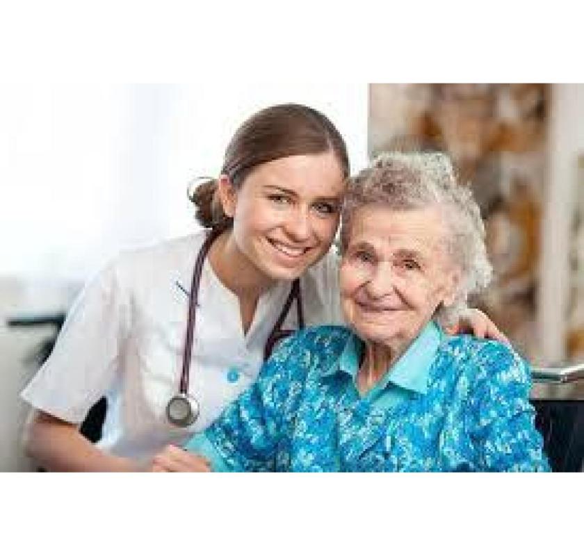 Benefits of Choosing Home Nursing Over Hospital Care