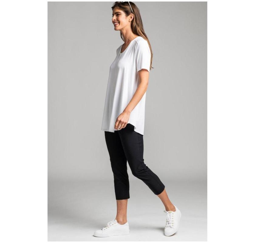 Shop Women’s Capris Online - Stylish & Comfortable | Lovable India