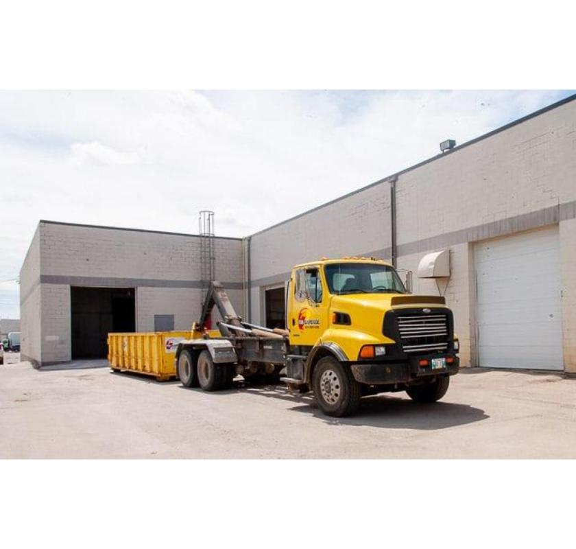 Mr Garbage Bin Rental in Winnipeg