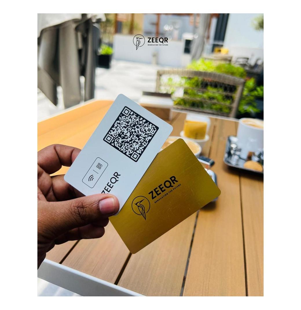 ZEEQR- NFC BUSINESS CARD - 2/3