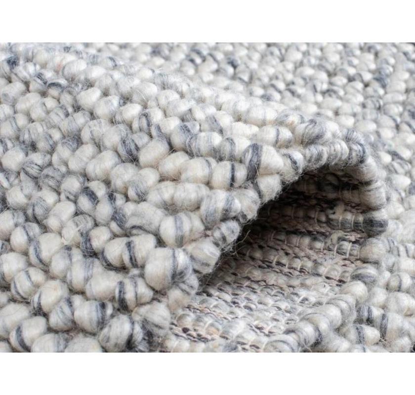 Luxurious Rugs - Premium Round Rugs for Elegant Interiors