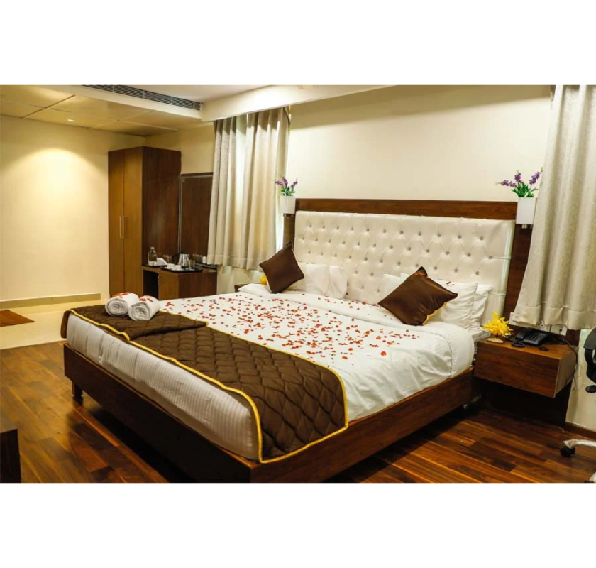 Accommodation Near Durga Gudi Vijayawada | AC Rooms