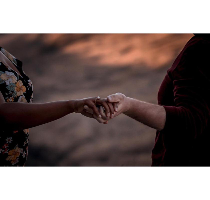 Unforgettable Couples Photo Shoot in Queenstown: Book Your Session Today