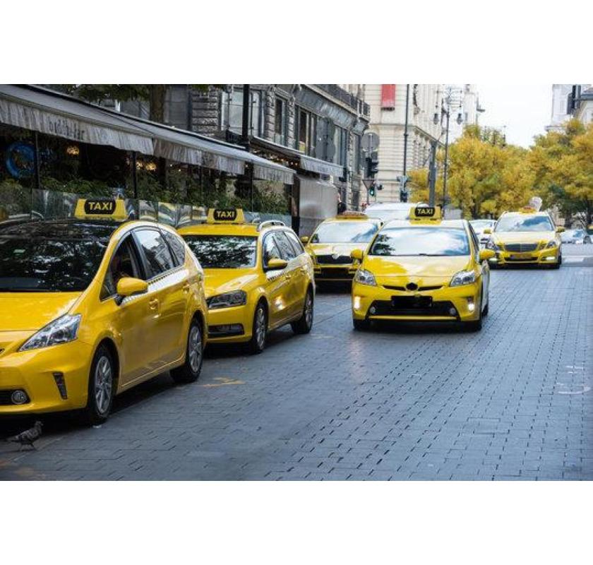 Silver Taxi Melbourne – Ride in Style and Comfort Across the City